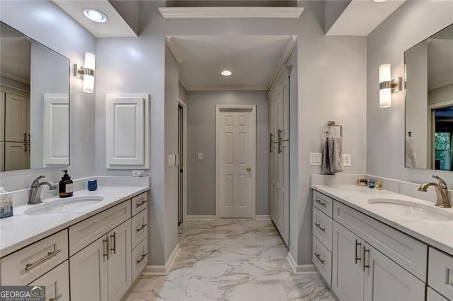 16 Carrington Way, Atlanta, GA 30328