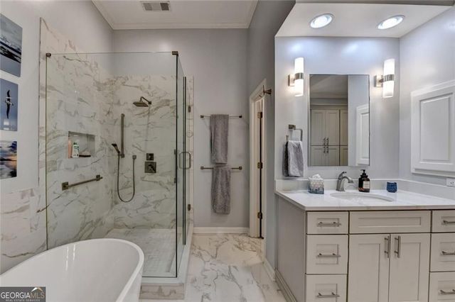 16 Carrington Way, Atlanta, GA 30328