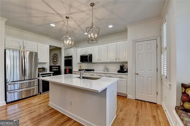 16 Carrington Way, Atlanta, GA 30328