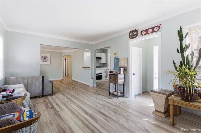 18966 San Juan Drive, Detroit, MI 48221