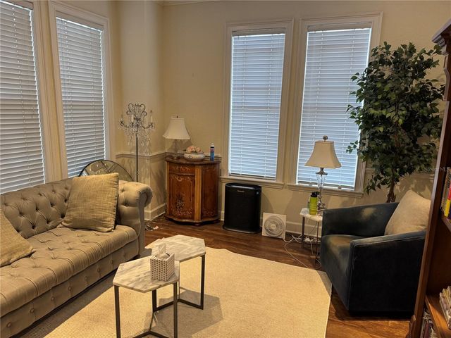 611 W BAY STREET, Tampa, FL 33606