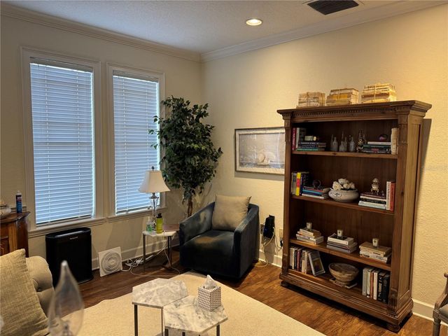 611 W BAY STREET, Tampa, FL 33606