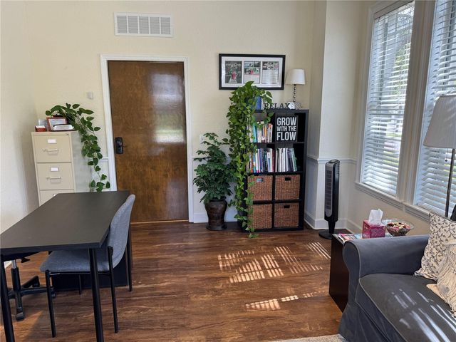 611 W BAY STREET, Tampa, FL 33606