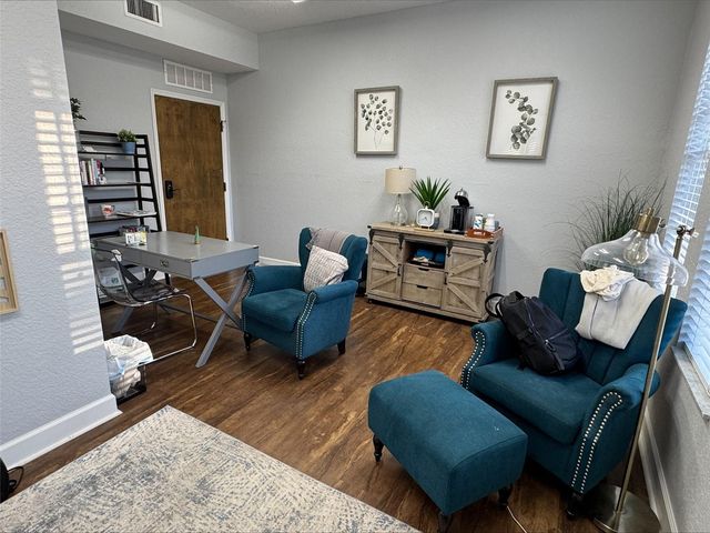 611 W BAY STREET, Tampa, FL 33606