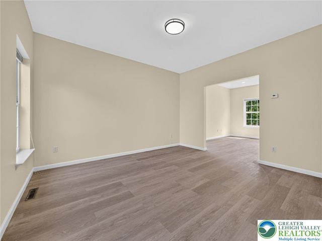 740 Mohican Drive, Easton, PA 18040