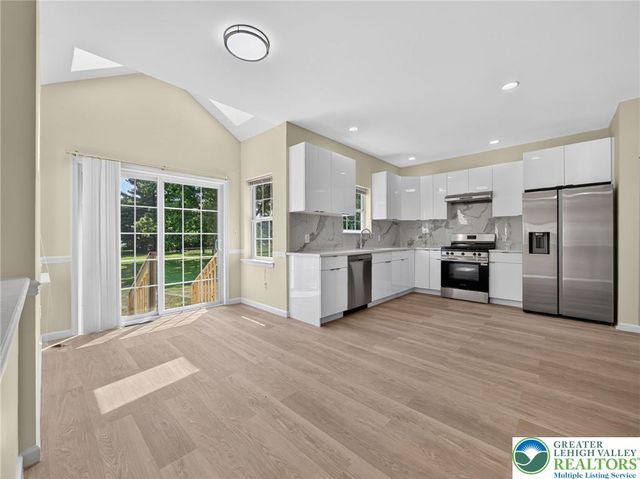 740 Mohican Drive, Easton, PA 18040
