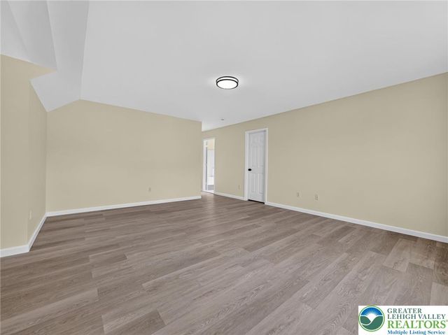 740 Mohican Drive, Easton, PA 18040