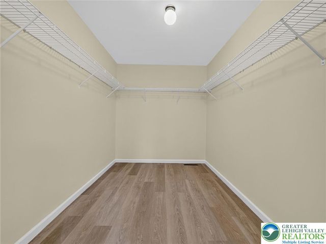 740 Mohican Drive, Easton, PA 18040