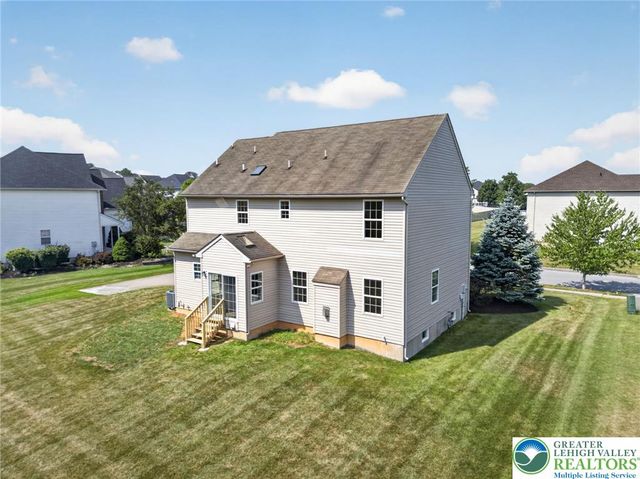 740 Mohican Drive, Easton, PA 18040