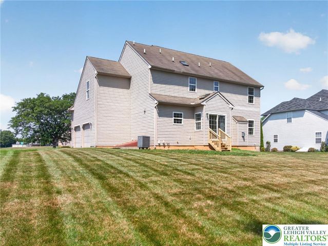 740 Mohican Drive, Easton, PA 18040