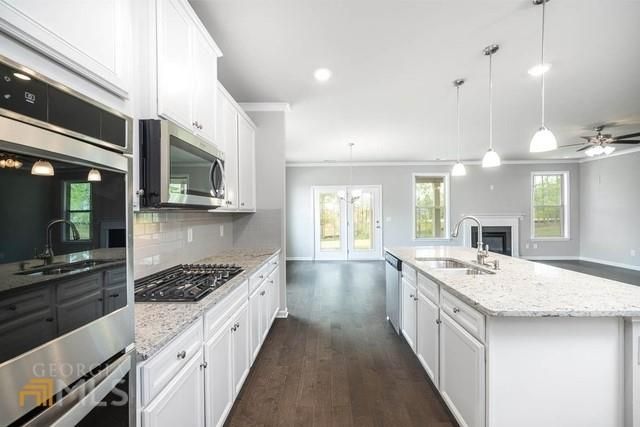 1916 Endress Circle, Hampton, GA 30228