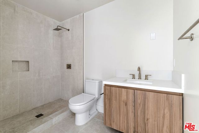 3651 Regal Place 504, Los Angeles, CA 90068