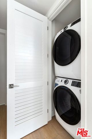 3651 Regal Place 504, Los Angeles, CA 90068