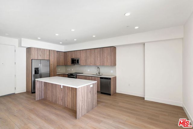 3651 Regal Place 504, Los Angeles, CA 90068