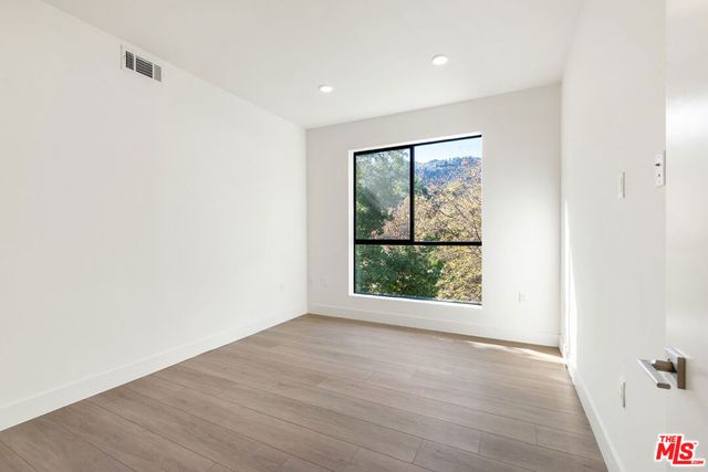 3651 Regal Place 504, Los Angeles, CA 90068