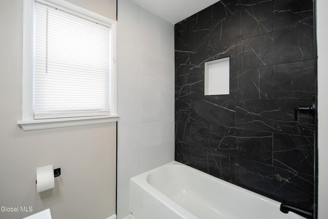 59 Lawnridge Avenue, Albany, NY 12208