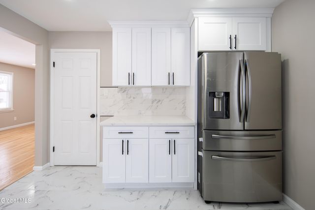 59 Lawnridge Avenue, Albany, NY 12208