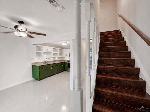 2201 S Jackson Road 2-I, Pharr, TX 78577