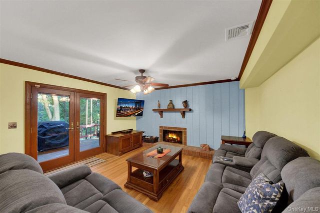 2 Victor Lane, Carmel, NY 10512