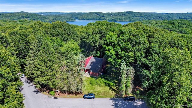 2 Victor Lane, Carmel, NY 10512