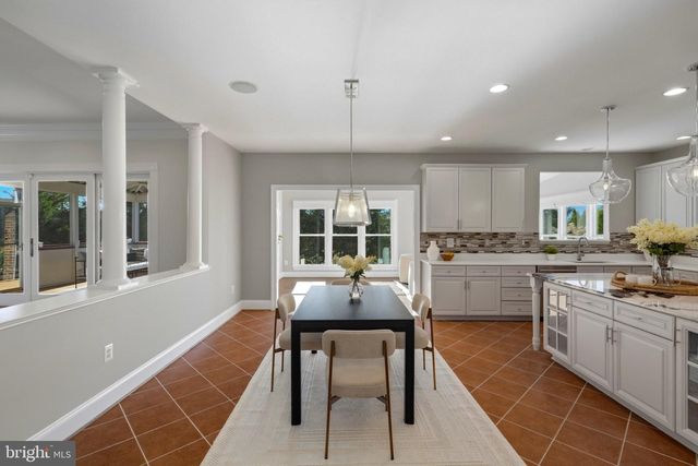 22083 AUCTION BARN DR, Ashburn, VA 20148