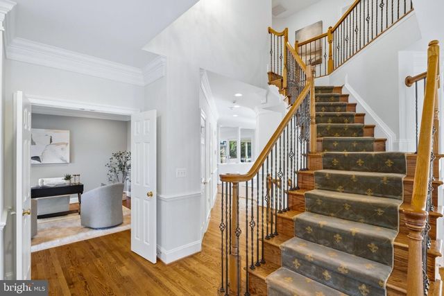 22083 AUCTION BARN DR, Ashburn, VA 20148