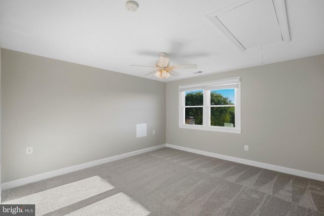 22083 AUCTION BARN DR, Ashburn, VA 20148