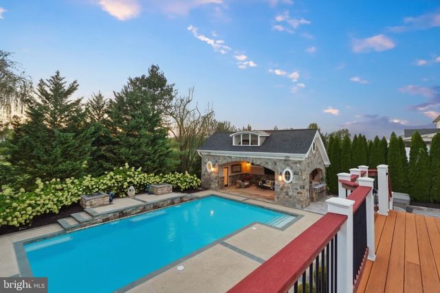 22083 AUCTION BARN DR, Ashburn, VA 20148