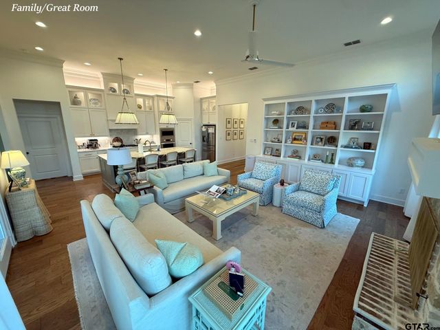 4144 Palo Pinto Creek Cir, Tyler, TX 75703