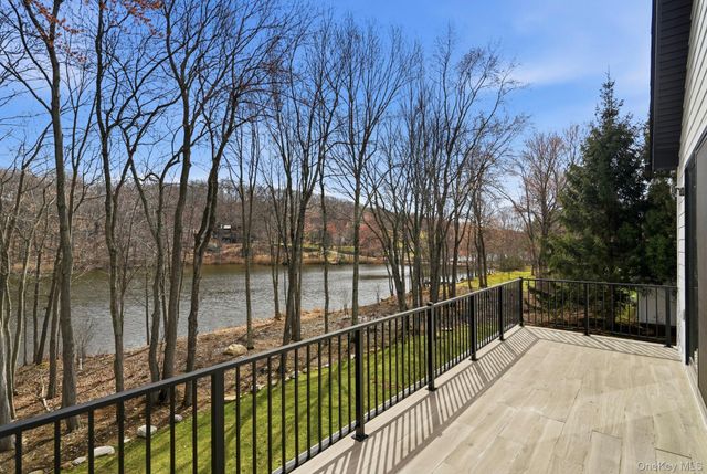 88 Byram Ridge Road, Armonk, NY 10504