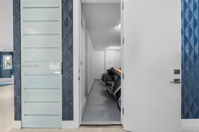 9830 NW 74th Ter, Doral, FL 33178