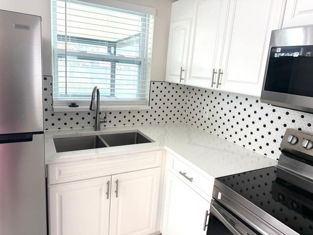 699 NW Riverside Drive, Port St. Lucie, Port St Lucie, FL 34983