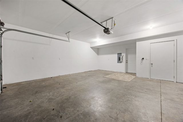 458 Charlotte Lane, Iowa City, IA 52245