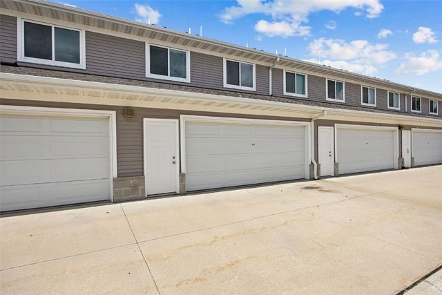 458 Charlotte Lane, Iowa City, IA 52245