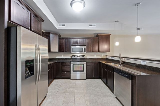 458 Charlotte Lane, Iowa City, IA 52245