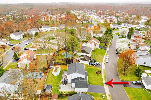 7 Metedeconk Road, Howell, NJ 07731