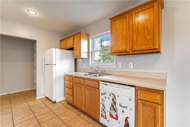 4100 SW Chapelstone Avenue, Bentonville, AR 72712