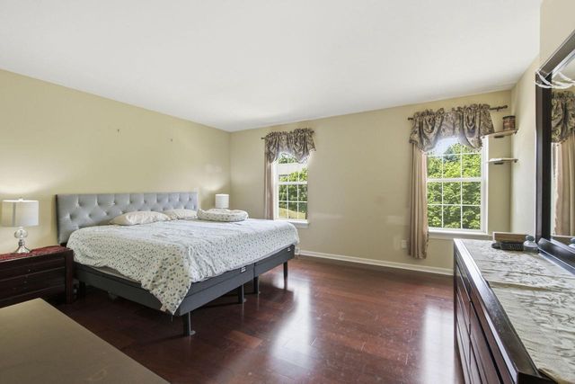 951 River Park DRIVE, Waukesha, WI 53189