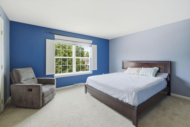951 River Park DRIVE, Waukesha, WI 53189