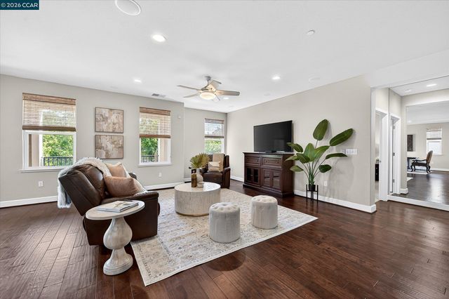 3273 Central Pkwy, Dublin, CA 94568