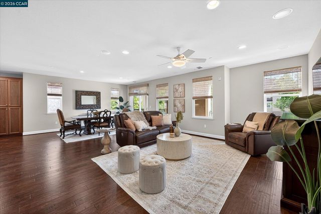 3273 Central Pkwy, Dublin, CA 94568