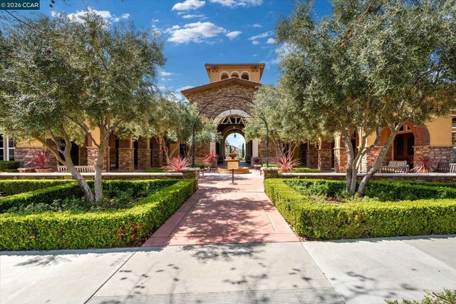 3273 Central Pkwy, Dublin, CA 94568