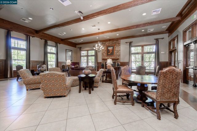 3273 Central Pkwy, Dublin, CA 94568