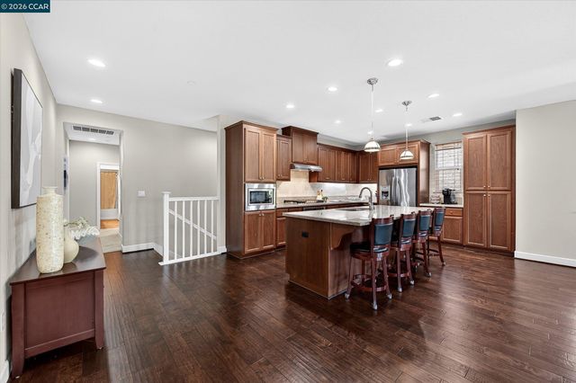 3273 Central Pkwy, Dublin, CA 94568