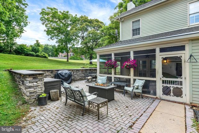 513 HUNTZINGER RD, Wernersville, PA 19565