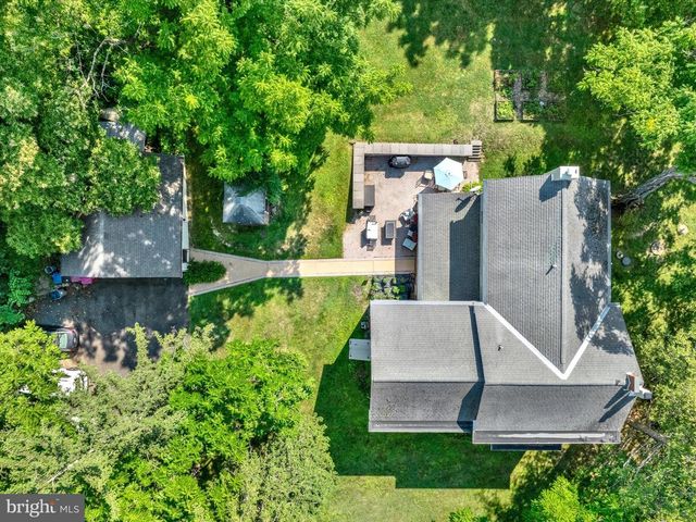 513 HUNTZINGER RD, Wernersville, PA 19565