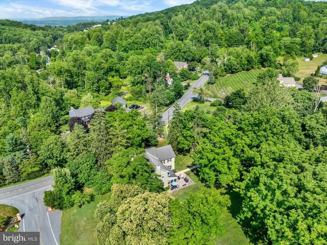 513 HUNTZINGER RD, Wernersville, PA 19565