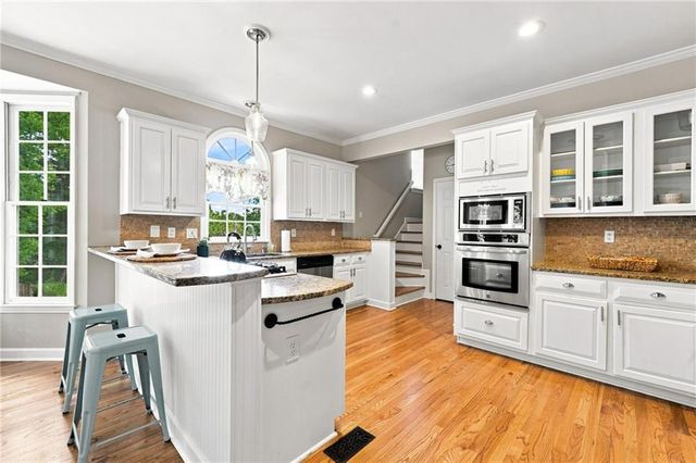 5000 Fairhaven Way NE, Roswell, GA 30075