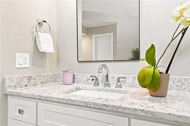 5000 Fairhaven Way NE, Roswell, GA 30075