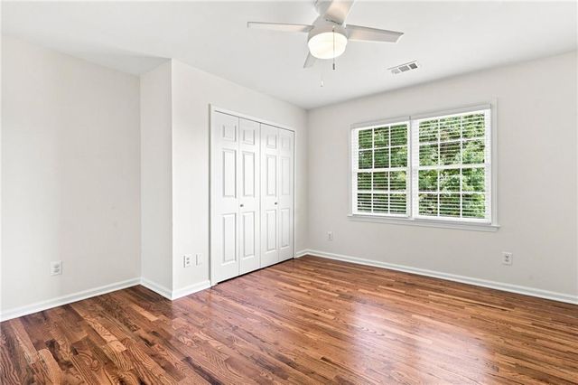 5000 Fairhaven Way NE, Roswell, GA 30075